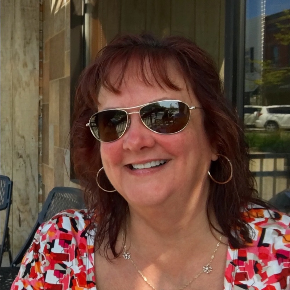 Meet your Posher, Stacey
